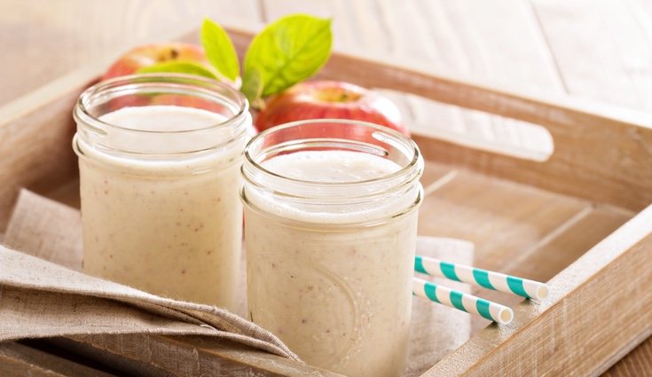 Batido de plátano, manzana y pera
