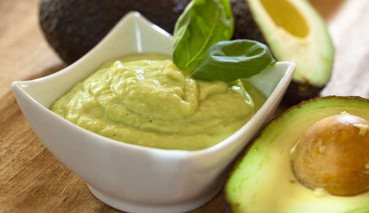 Lo recomendable es medio aguacate al día