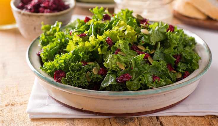 Kale con frutos secos