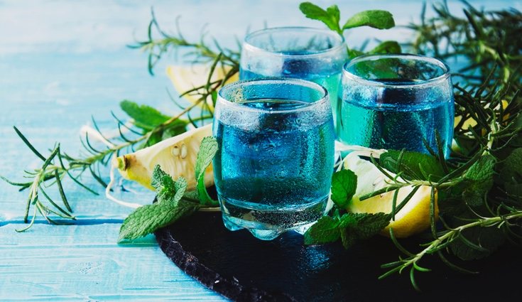 Las bebidas alcohólicas tienen un alto grado calórico