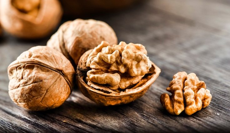 Entre los beneficios de las nueces está la mejora de la fertilidad