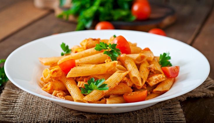 La pasta es pobre en hidratos de carbono