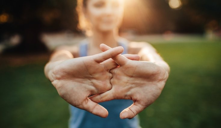 Cada uno de los ejercicios debemos hacerlos en un intervalo de 20 a 30 segundos con 3 repeticiones