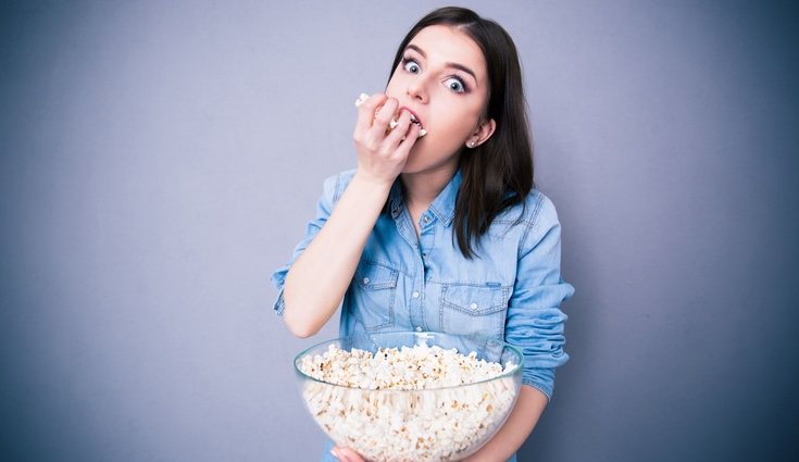 Se puede añadir añgún tipo de especias para darle un toque de sabor a las palomitas naturales