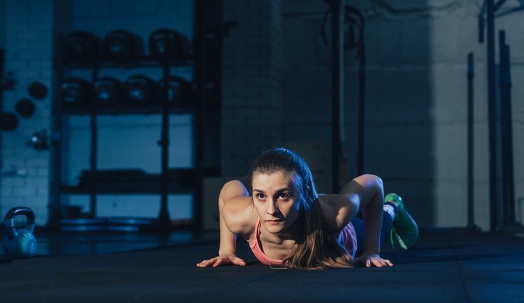 Los burpees, sentadillas o flexiones son algunos de los ejercicios más utilizados