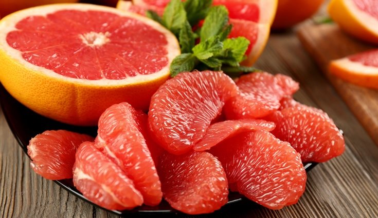 El pomelo también ayuda a la salud de tu piel