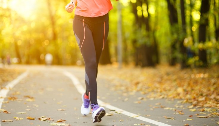 Al caminar también se queman grasas porque estamos realizando una actividad física