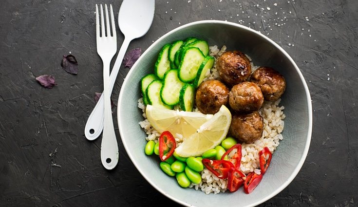 Las ensladas de arroz son el plato ideal para nuestra dieta