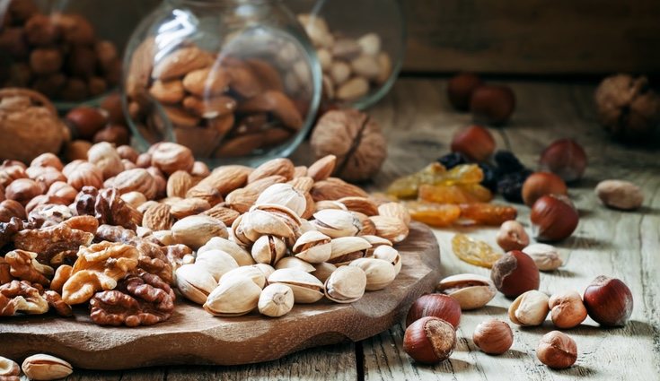 Los frutos secos contienen vitamina B1, B3, B5, B6 y B8
