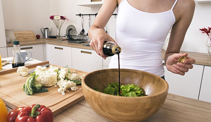 La salsa de soja aporta unas 65 calorías por cada 100 gramos