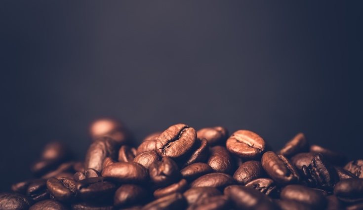 Tomar cafeína provoca la inhibición de la absorción del calcio