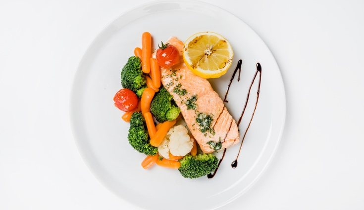 Acompaña al salmonete con u puré de brócoli