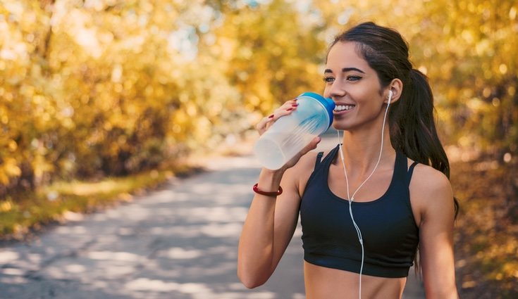 Recuerda llevar siembre una botella de agua para estar hidratado
