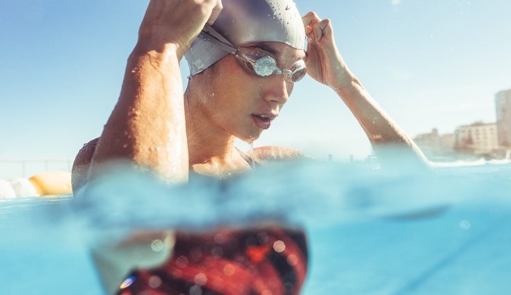 La natación es uno de los deportes que más calorías queman