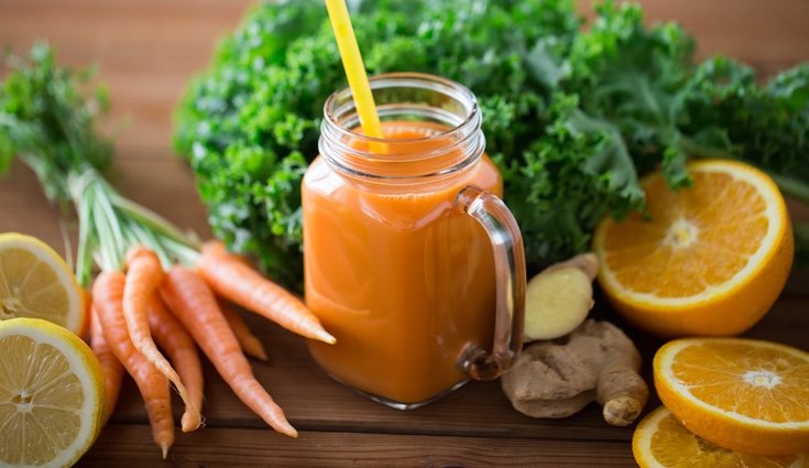 Otro de los batidos muy comunes con jengibre es el de zanahoria