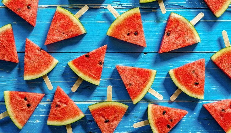 La sandia es la fruta más elegida por todos durante el verano, sobre todo por los niños