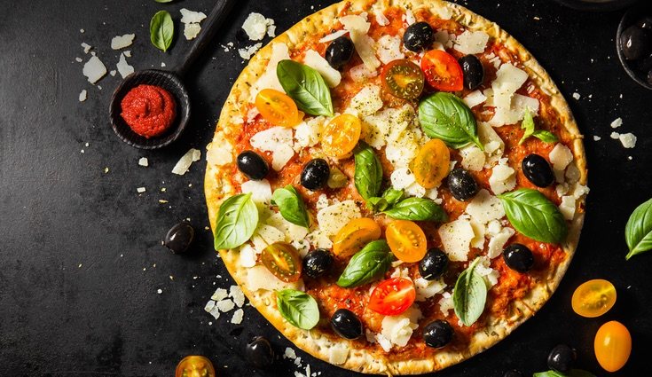 Las aceitunas son un condimento estupendo para pastas y pizzas