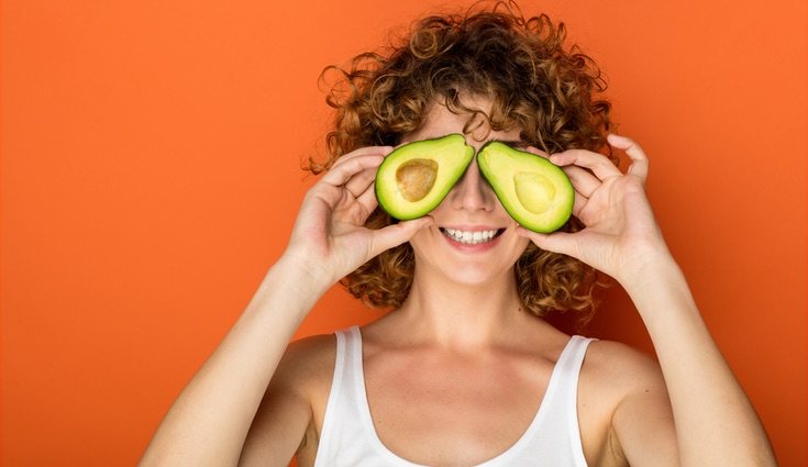 El aguacate tiene multitud de propiedad que ayudan a reducir el colesterol