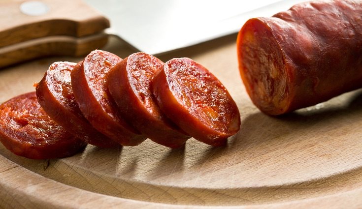 El chorizo tiene también beneficios como la cantidad de hierro y vitaminas que contiene