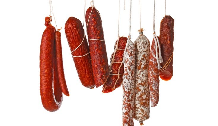 El chorizo es uno de los embutidos más grasos por ello no se debe comer a diario