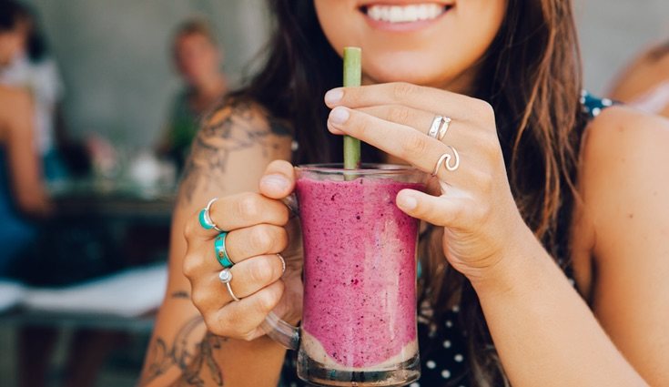 Los moothies de frutos rojos son muy beneficiosos para la salud