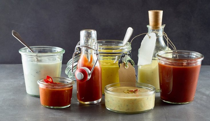 Se desaconseja totalmente el uso de salsas en las ensaladas