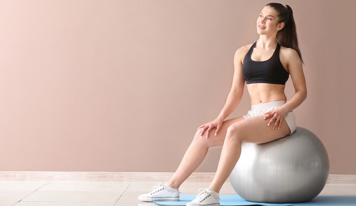 La pelota fitball se puede ajustar a cualquier ejercicio corporal