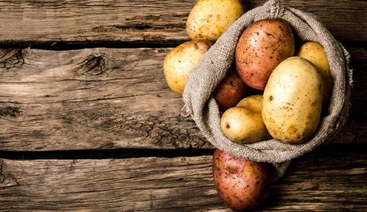 Las patatas se pueden hacer fritas, cocidas, asasdas, como acompañamiento...