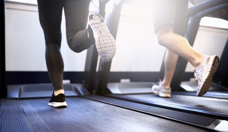Los ejercicios de glúteos deberás completarlos con cardio