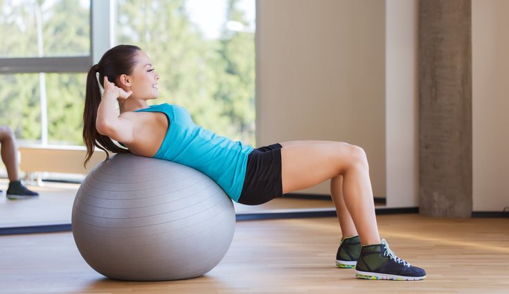 Tendrás que levantar el cuerpo como cuando se hacen abdominales