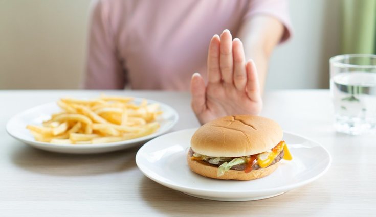 Los alimentos precocinados se encuentran el e grupo de grasas malas