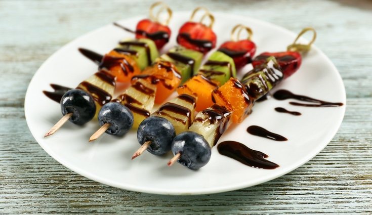 Las frutas son uno de los postres más sencillos y ligeros