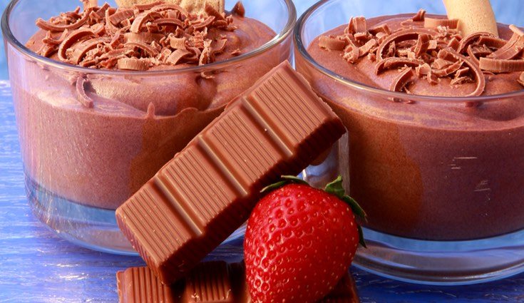 La fruta con chocolate es una de las meriendas más nutritivas