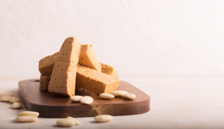Las almendras convierten al turrón blando en un dulce bueno