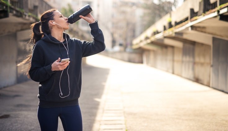 La hidratación es algo fundamental durante un maratón