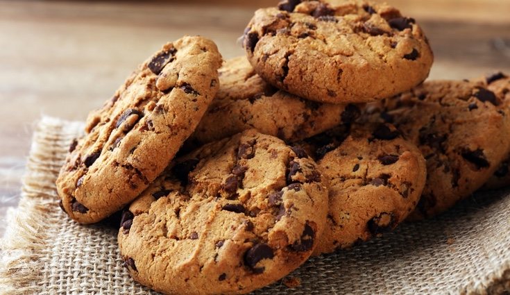 Se caracterizan por ser alimentos ultraprocesados, con gran nivel de azúcar y grasa